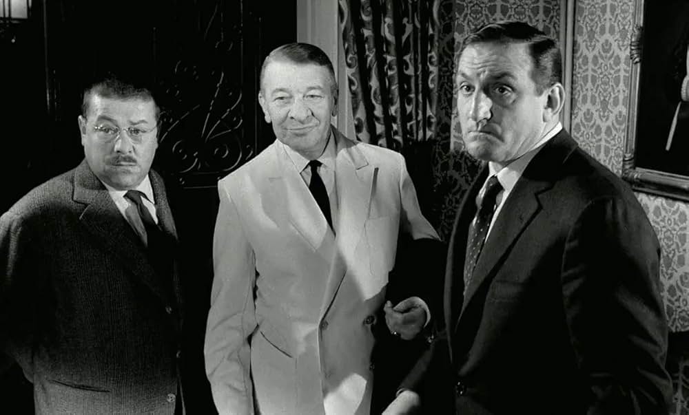 ハジキを持ったおじさんたちの画像