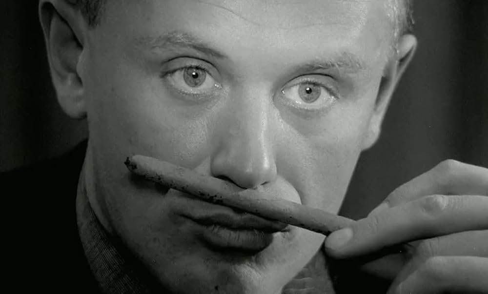 ハジキを持ったおじさんたちの画像