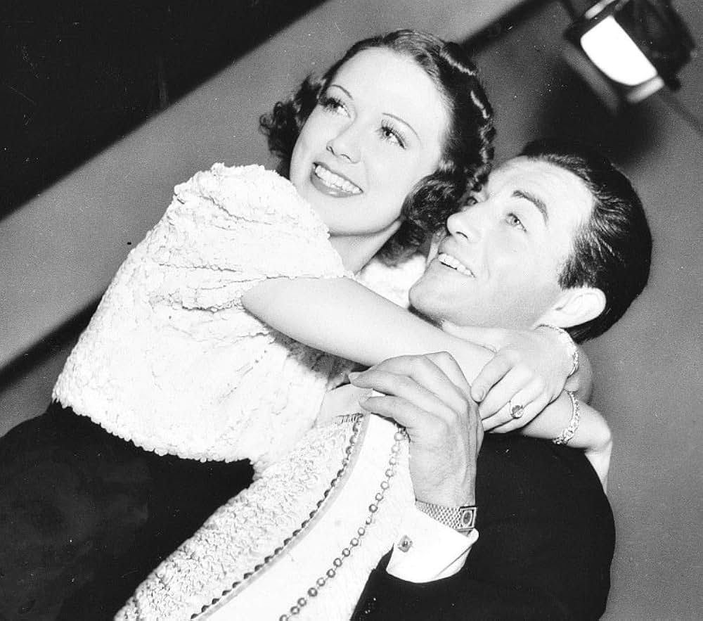 踊る不夜城の画像