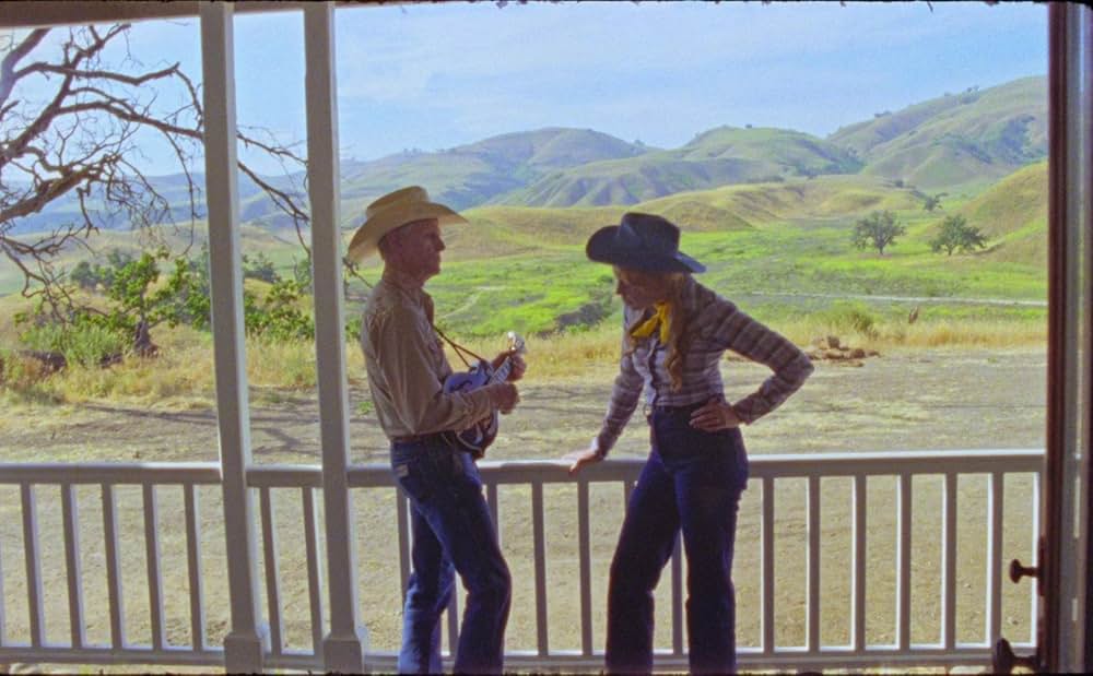 The Nowhere Inn（原題）の画像