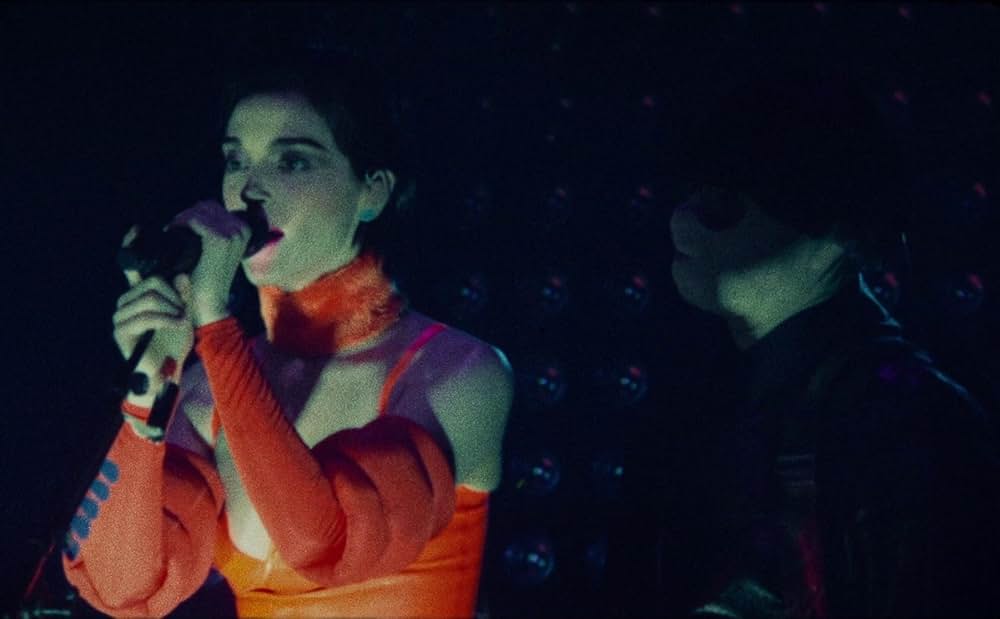 The Nowhere Inn（原題）の画像