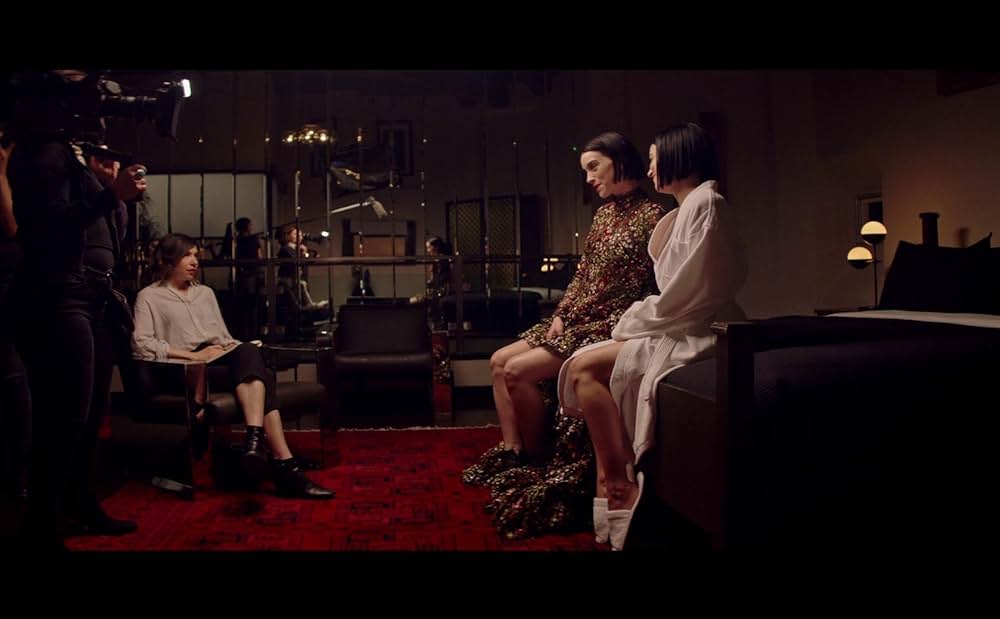 The Nowhere Inn（原題）の画像