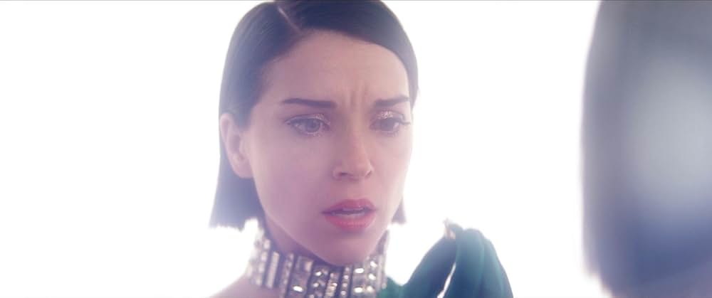 The Nowhere Inn（原題）の画像