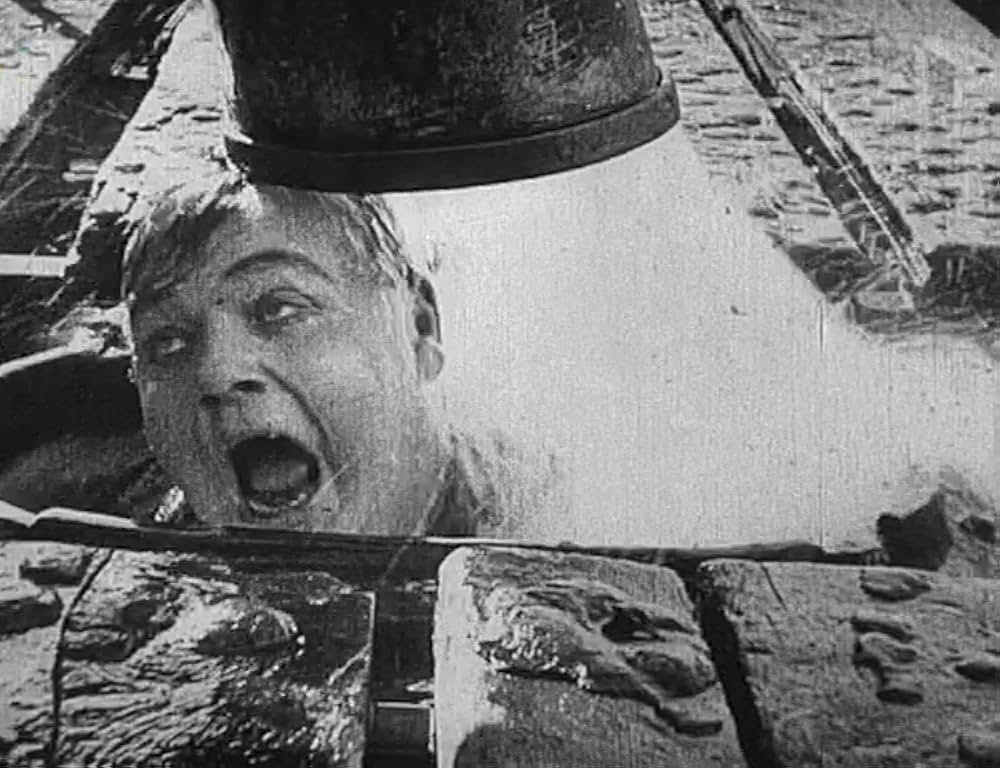 ファッティとキートンのアウト・ウェストの画像