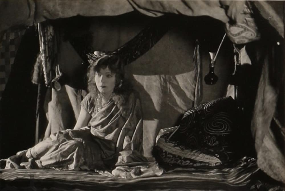 悪魔の踊子の画像