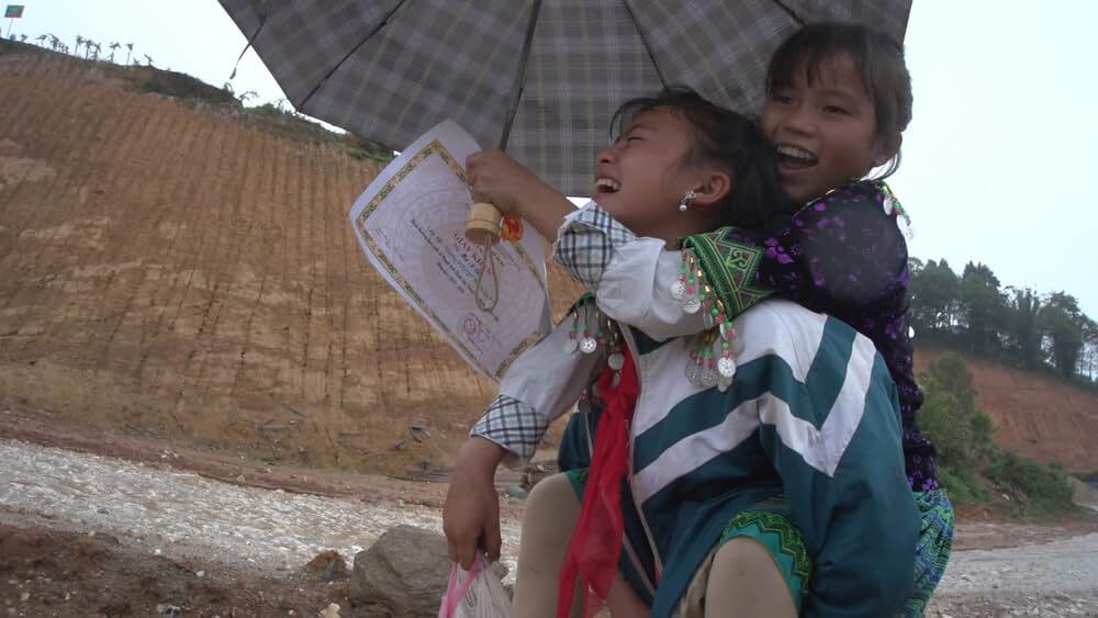 「霧の中の子どもたち」の画像