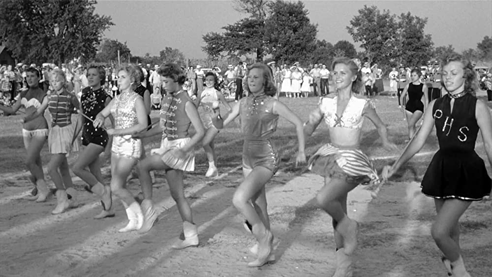 「群衆の中の一つの顔」リー・レミックの画像