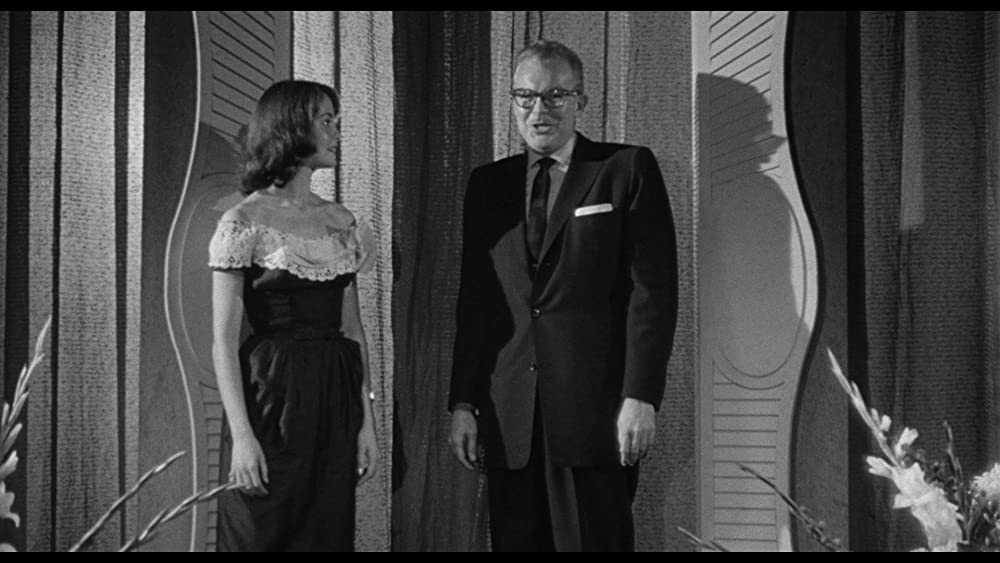 「群衆の中の一つの顔」の画像