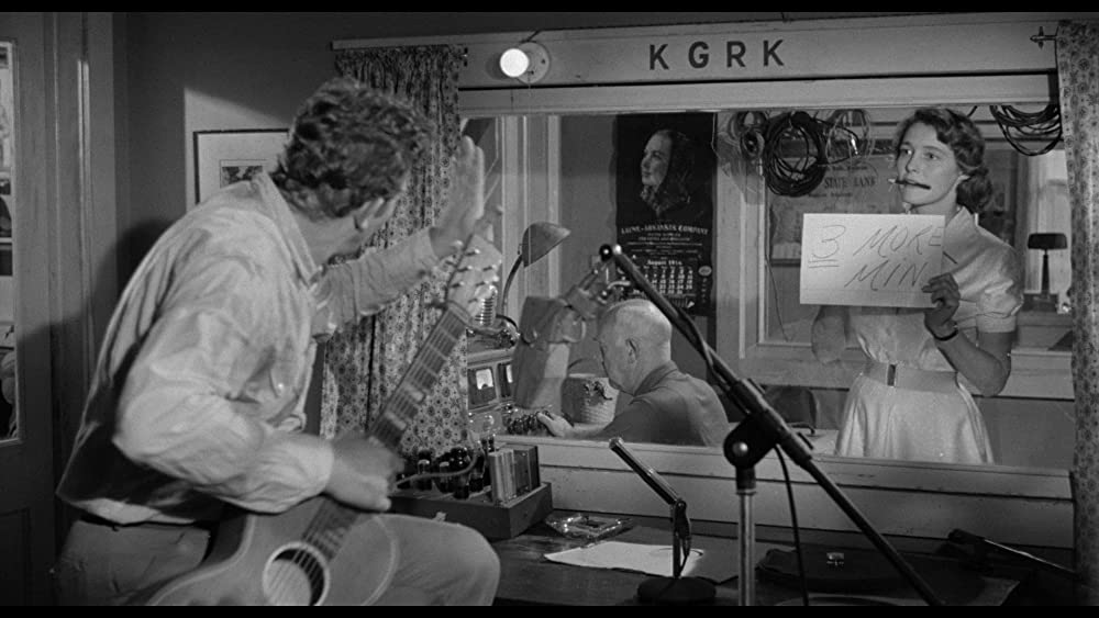 「群衆の中の一つの顔」アンディ・グリフィス & パトリシア・ニールの画像