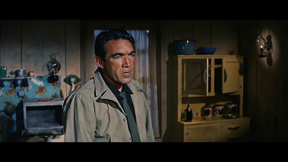 断崖の河の画像