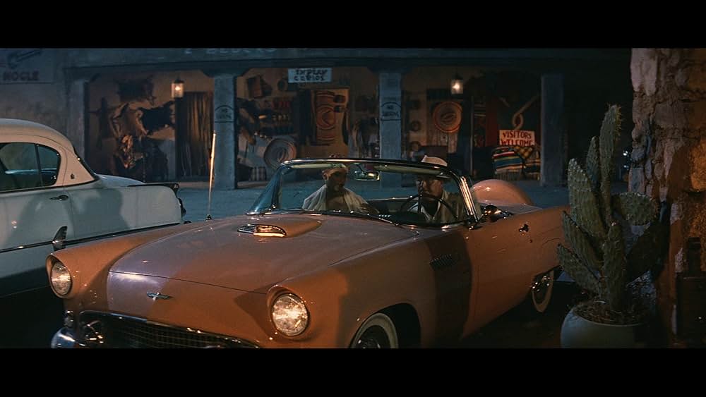 断崖の河の画像