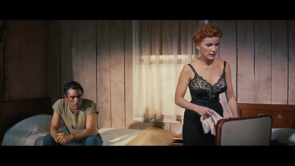 断崖の河の画像