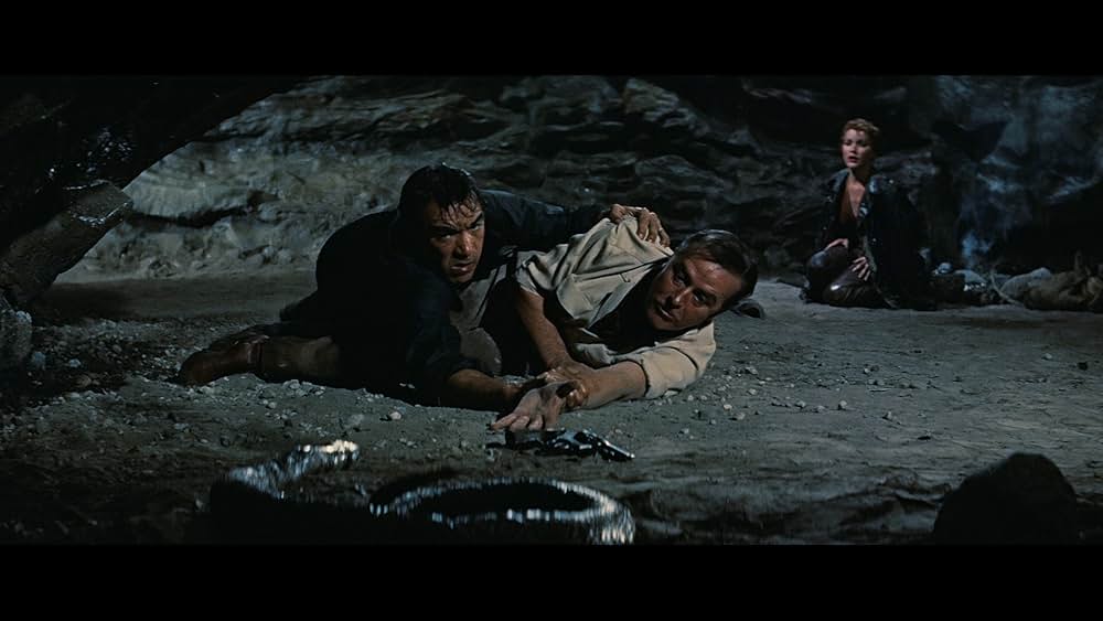 断崖の河の画像