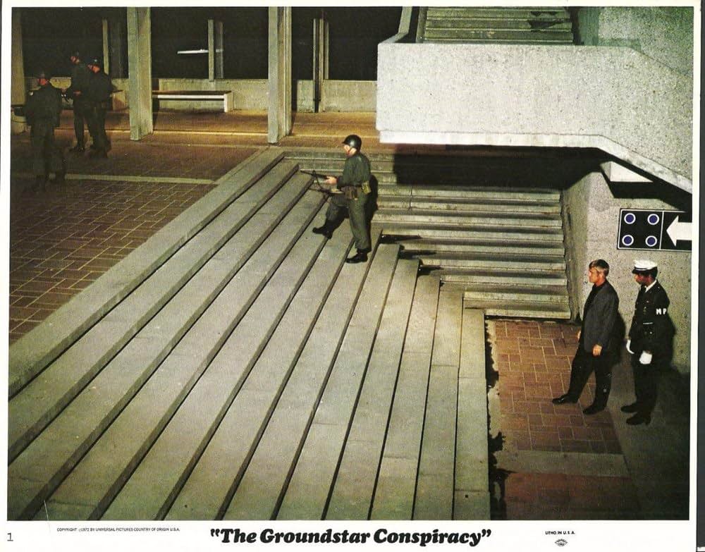 爆破作戦／基地に消えた男の写真