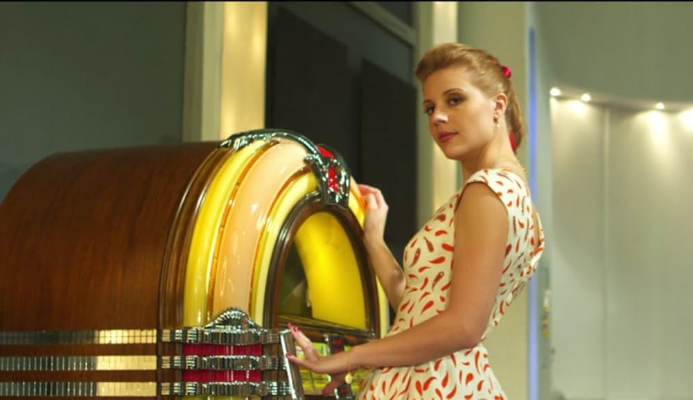 ミューズ 造られた理想の彼女の画像