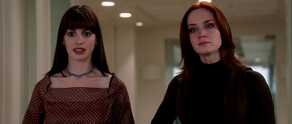 「プラダを着た悪魔」アン・ハサウェイ & エミリー・ブラントの画像