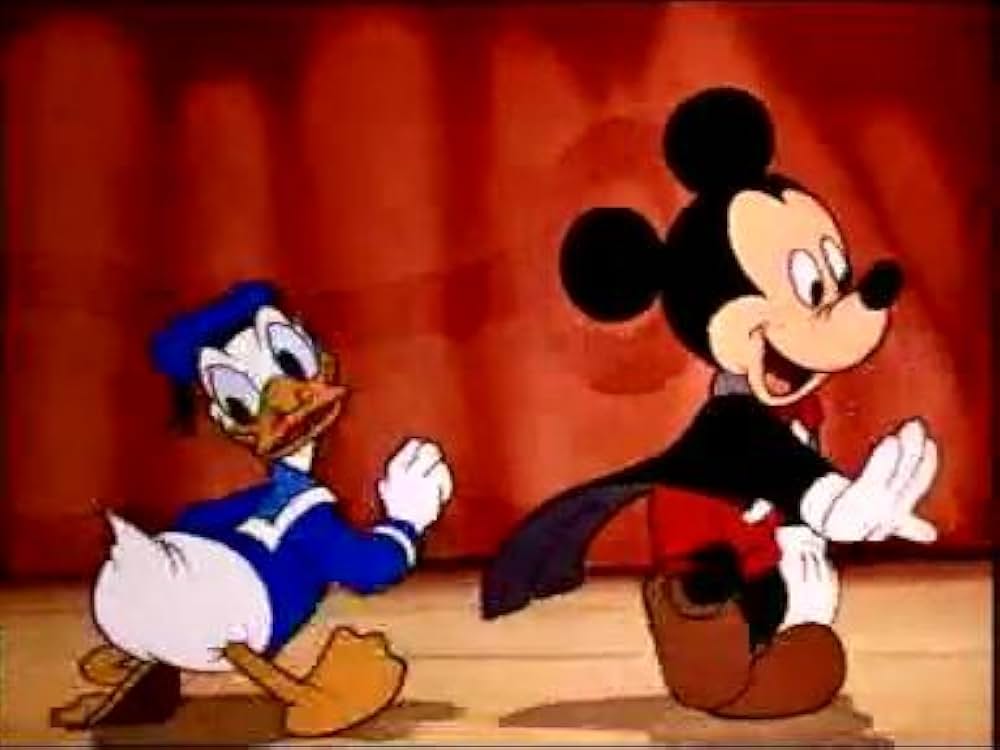 ミッキーの芝居見物の画像