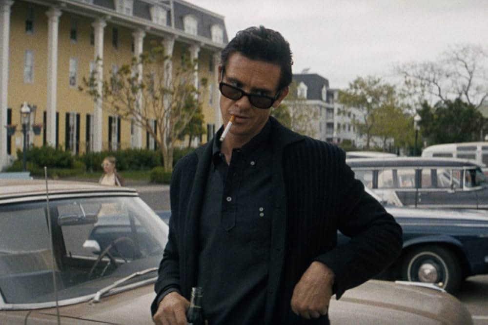 名もなき者／A COMPLETE UNKNOWNの画像