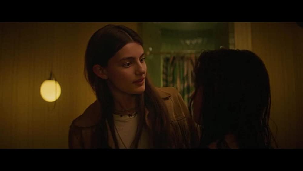 ブックスマート 卒業前夜のパーティーデビューの画像