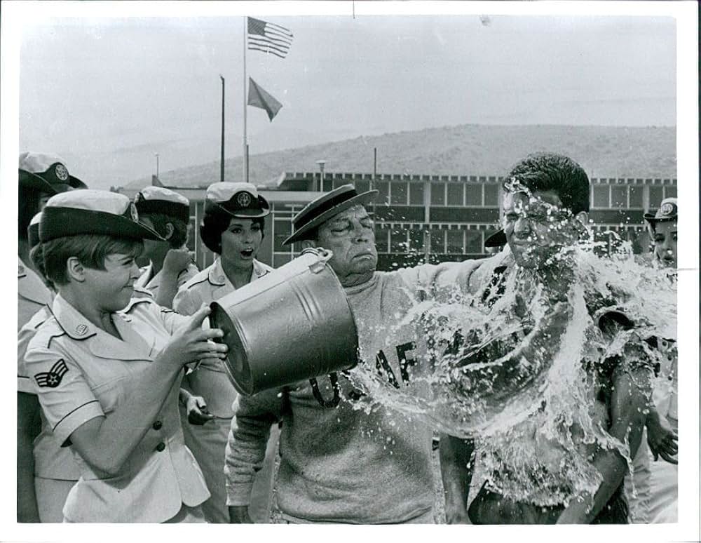 爆笑！ミサイル大騒動／能無し軍曹の画像