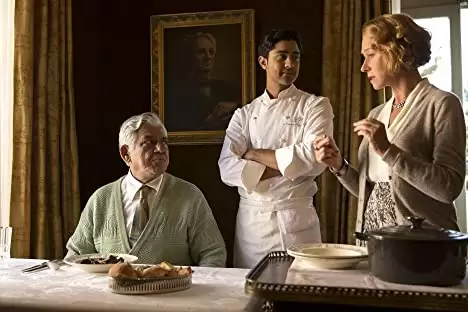 「マダム・マロリーと魔法のスパイス」ヘレン・ミレン & オム・プリ & マニシュ・ダヤルの画像