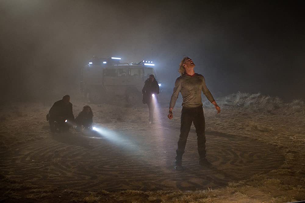 「マイティ・ソー」ナタリー・ポートマン & ステラン・スカルスガルド & カット・デニングス & クリス・ヘムズワースの画像