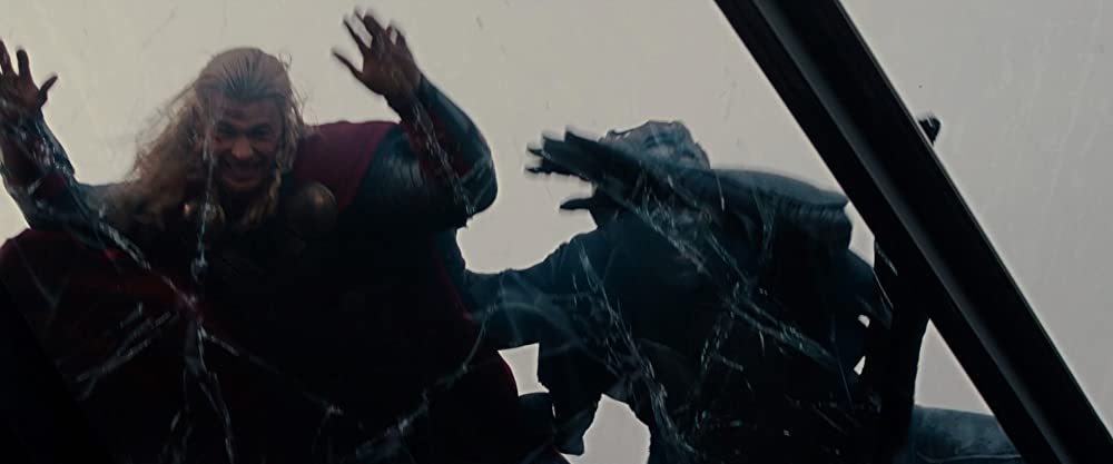 「マイティ・ソー／ダーク・ワールド」クリス・ヘムズワースの画像