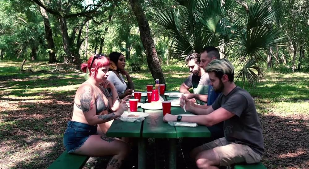 Naked Cannibal Campers（原題）の画像