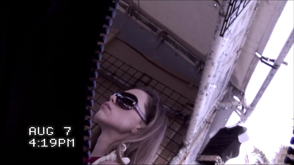 覗かれる女の画像