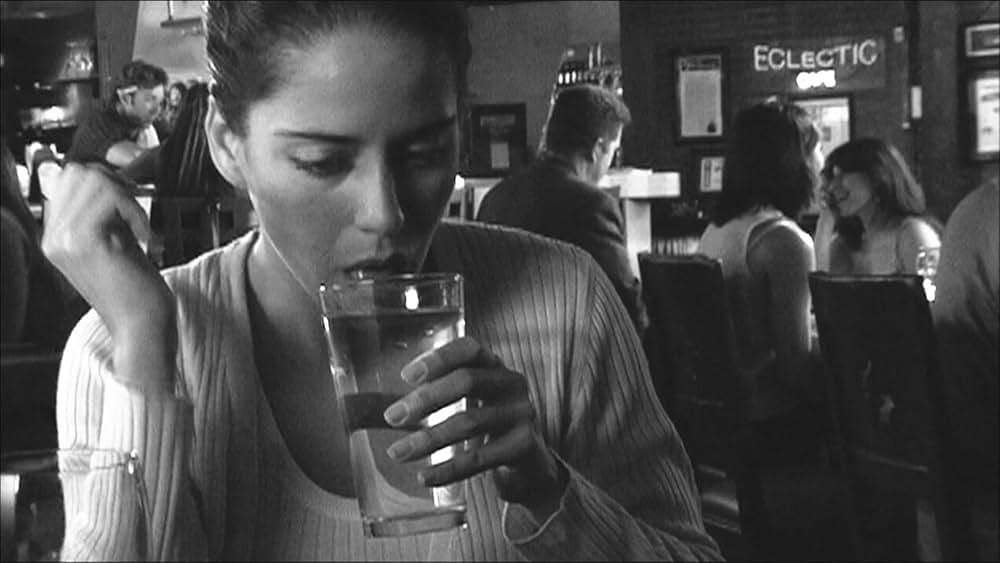 覗かれる女の画像