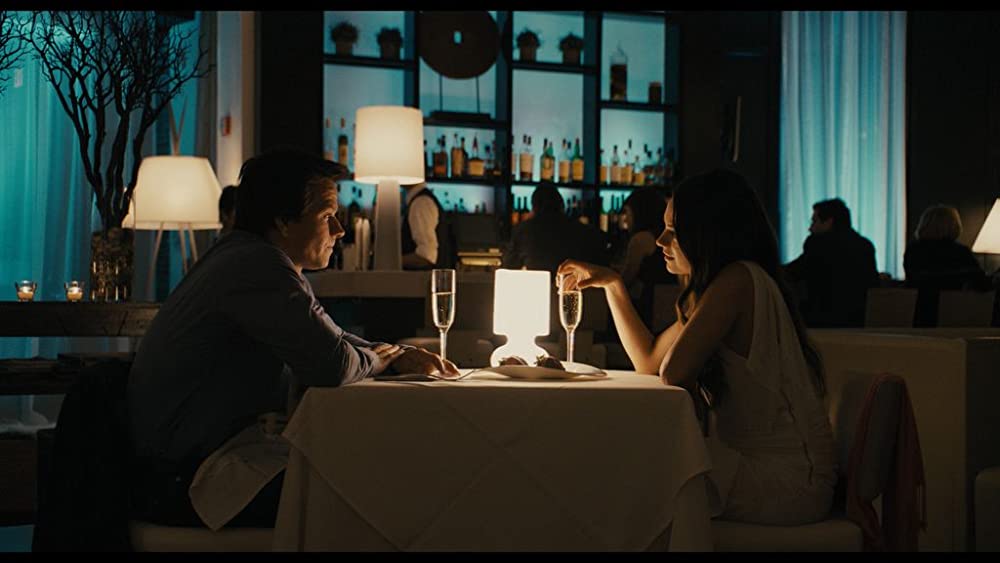 「テッド」マーク・ウォールバーグ & ミラ・クニスの画像