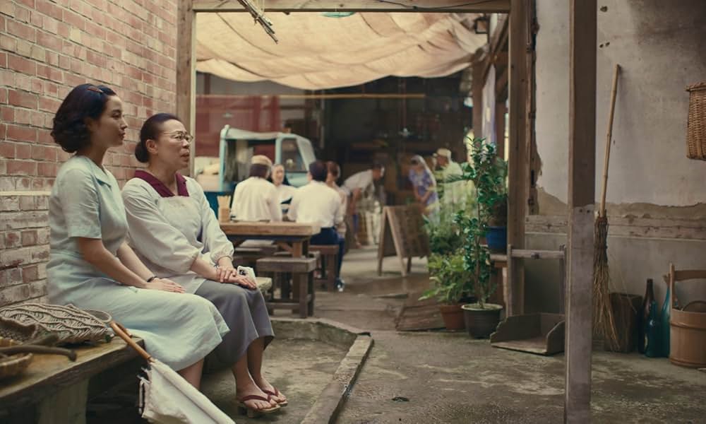 遠い山なみの光の画像