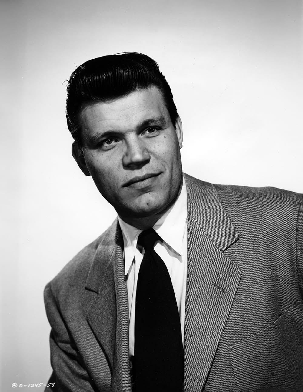 闇の波止場の画像