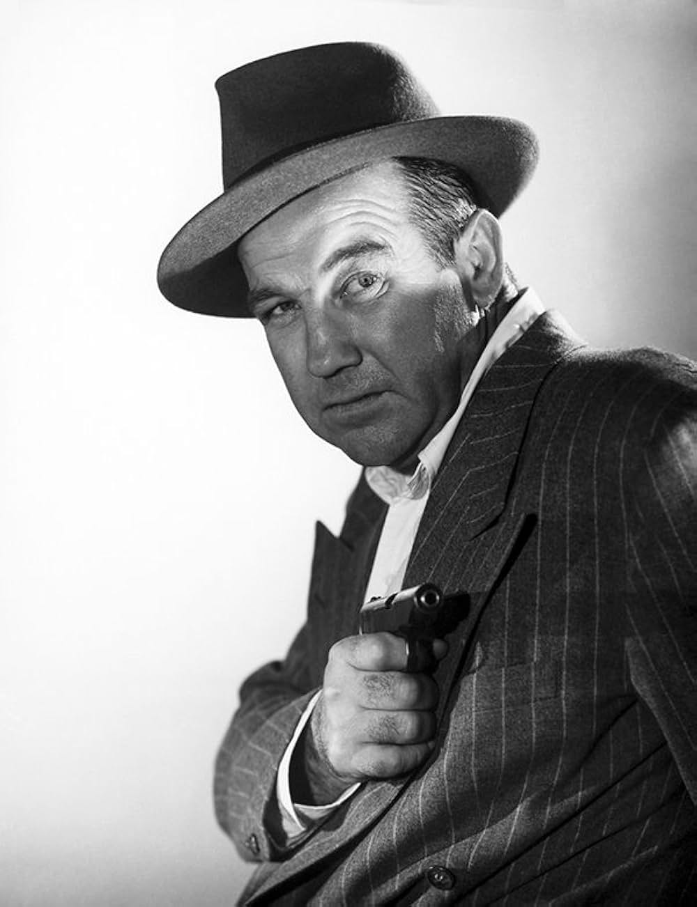 闇の波止場の画像