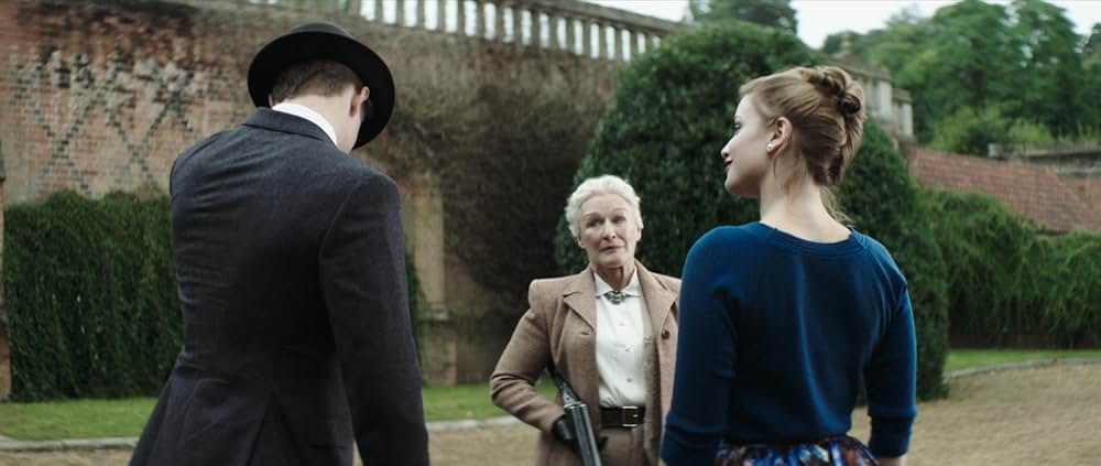 アガサ・クリスティー ねじれた家の画像