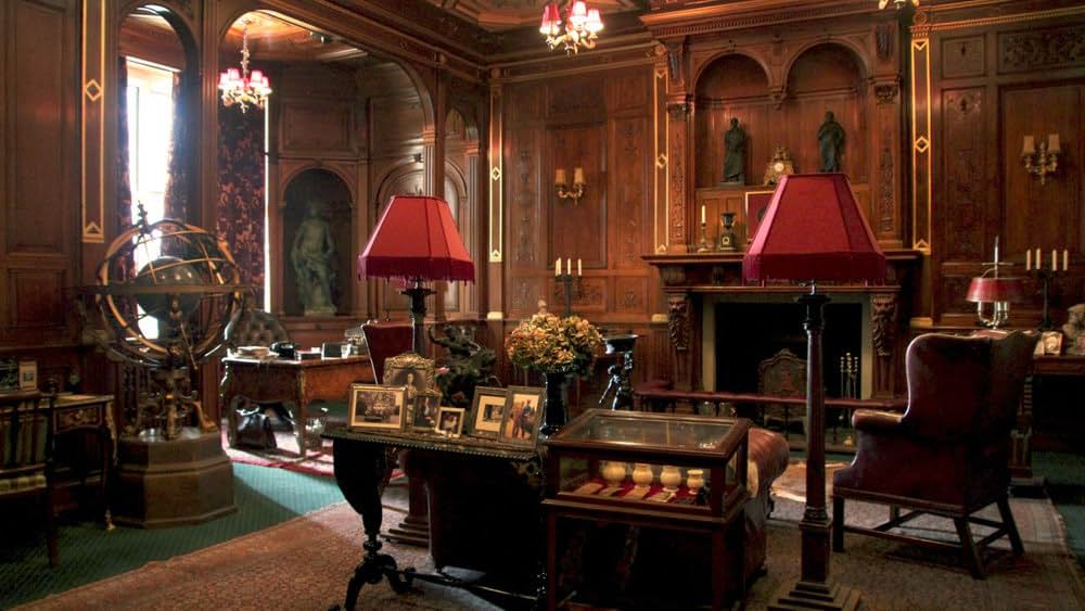 アガサ・クリスティー ねじれた家の画像