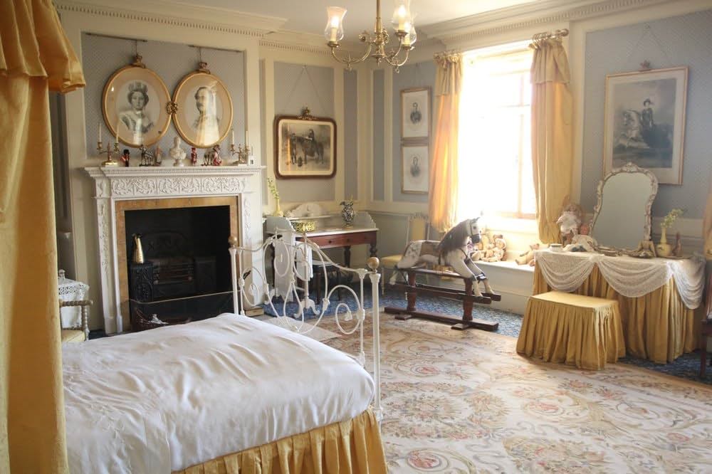 アガサ・クリスティー ねじれた家の画像