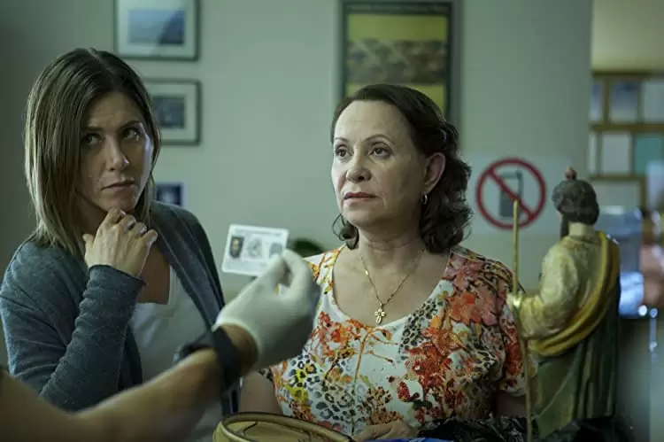 「Cake ケーキ 〜悲しみが通り過ぎるまで〜」ジェニファー・アニストン & アドリアナ・バラッザの画像