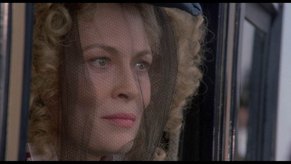 二つの顔の貴婦人の画像