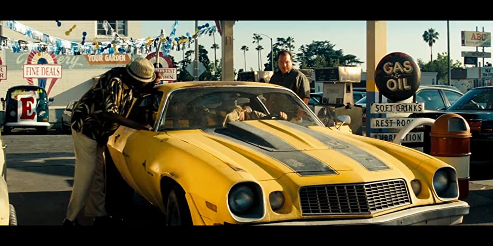 「トランスフォーマー」バーニー・マック & ケビン・ダン & シャイア・ラブーフの画像