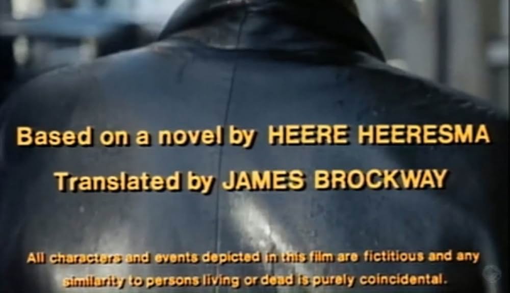 A Day at the Beach（原題）の画像