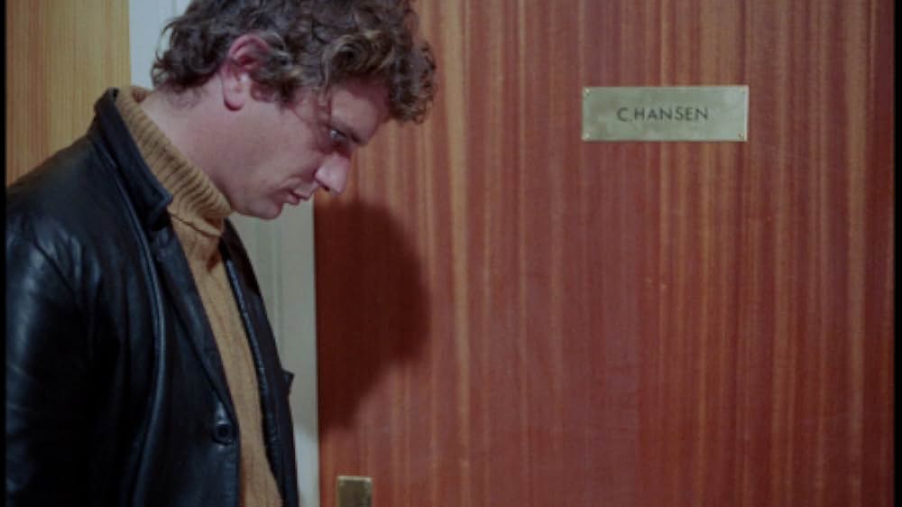 A Day at the Beach（原題）の画像