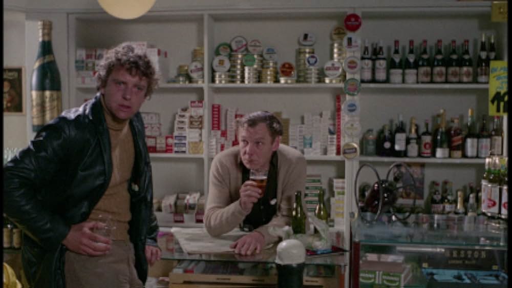 A Day at the Beach（原題）の画像