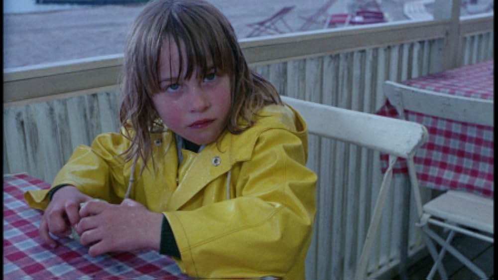 A Day at the Beach（原題）の画像