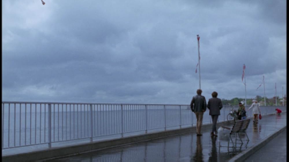 A Day at the Beach（原題）の画像