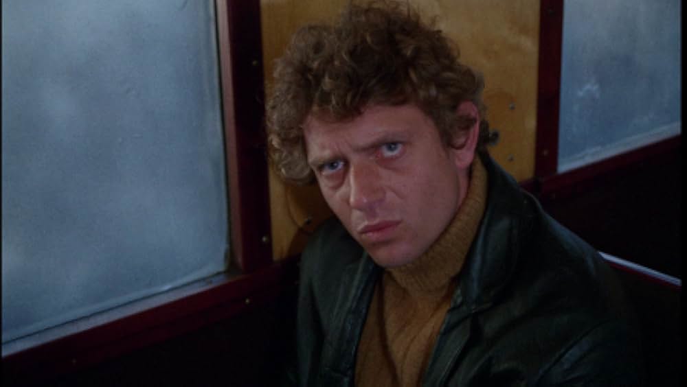 A Day at the Beach（原題）の画像