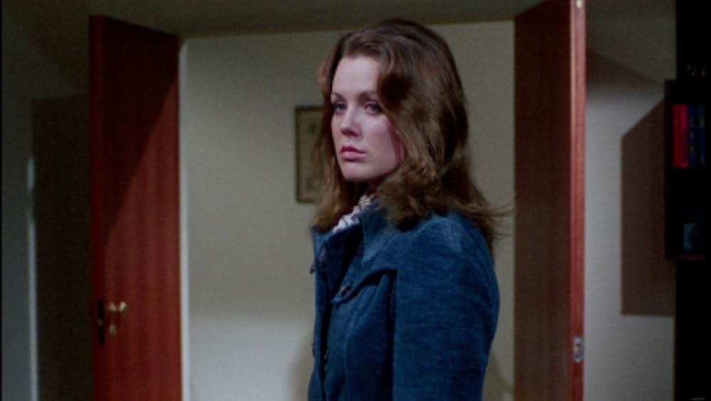 A Day at the Beach（原題）の画像