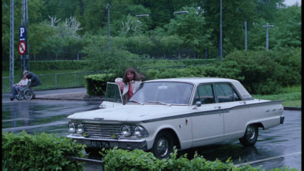 A Day at the Beach（原題）の画像