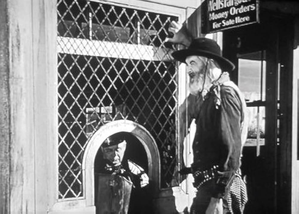 群盗の町の画像