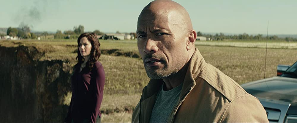 「カリフォルニア・ダウン」カーラ・グギーノ & ドウェイン・ジョンソンの画像